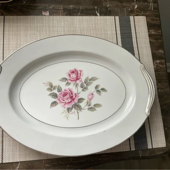 Vintage set of 3 Rosetta 5221 Pattern,serving prices.